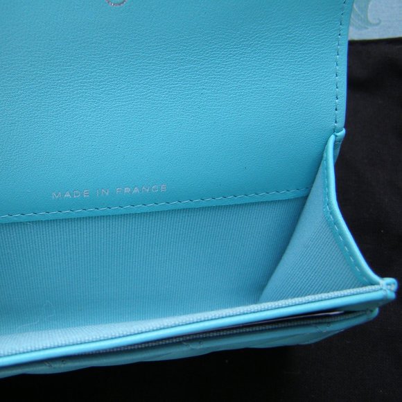 RARE NWT CHANEL Turquoise Flap Card Holder WITH BOX - Picture 6 of 12